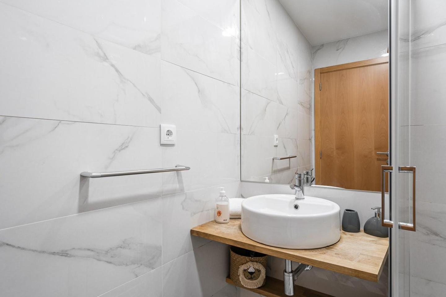 מלון פורטו Guestready - Bright Duplex In Downtown מראה חיצוני תמונה